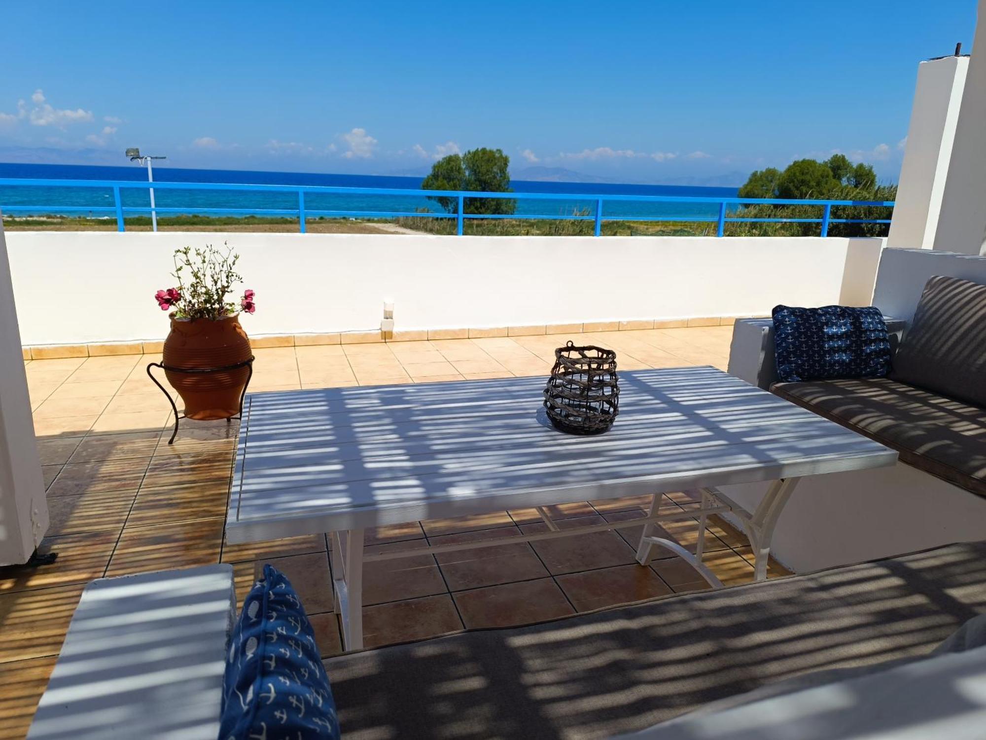 Paradeísion Nautilus Beach House מראה חיצוני תמונה