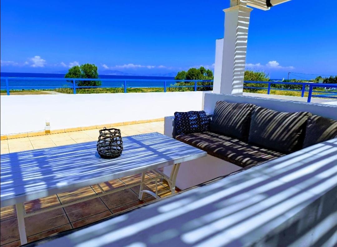 Paradeísion Nautilus Beach House מראה חיצוני תמונה